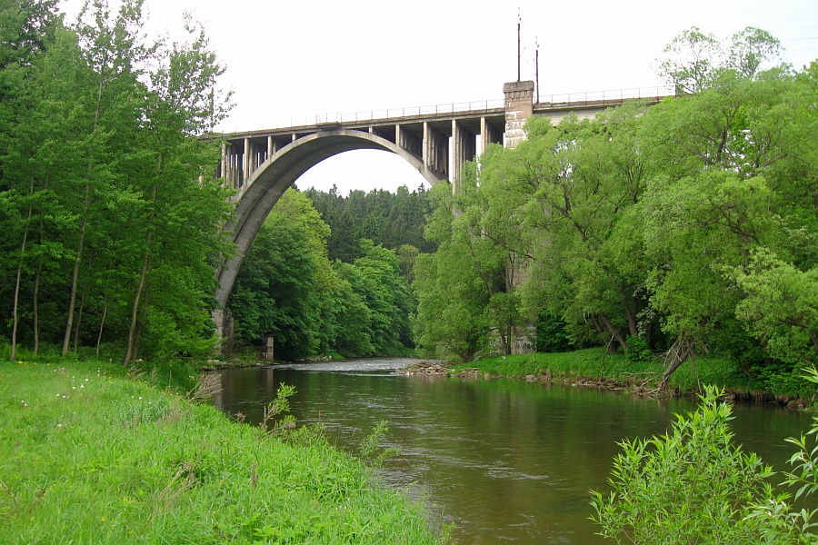 Most na Bobrze